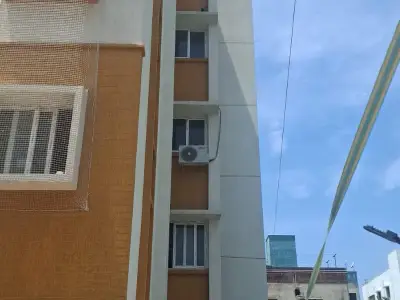 Safety net over a window opening on a high floor in Chennai